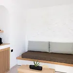 Kalea 4*