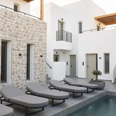 Kalea Hotel *